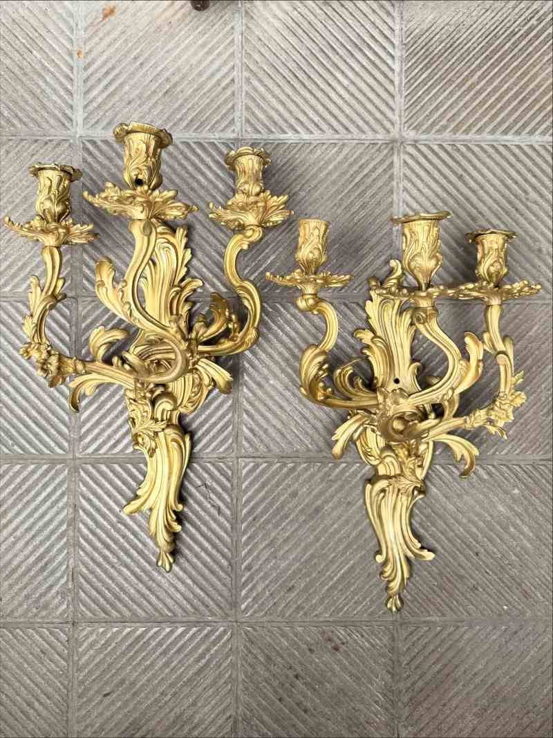Par de apliques de pared en bronce dorado - foto 1 Par de apliques de pared en bronce dorado